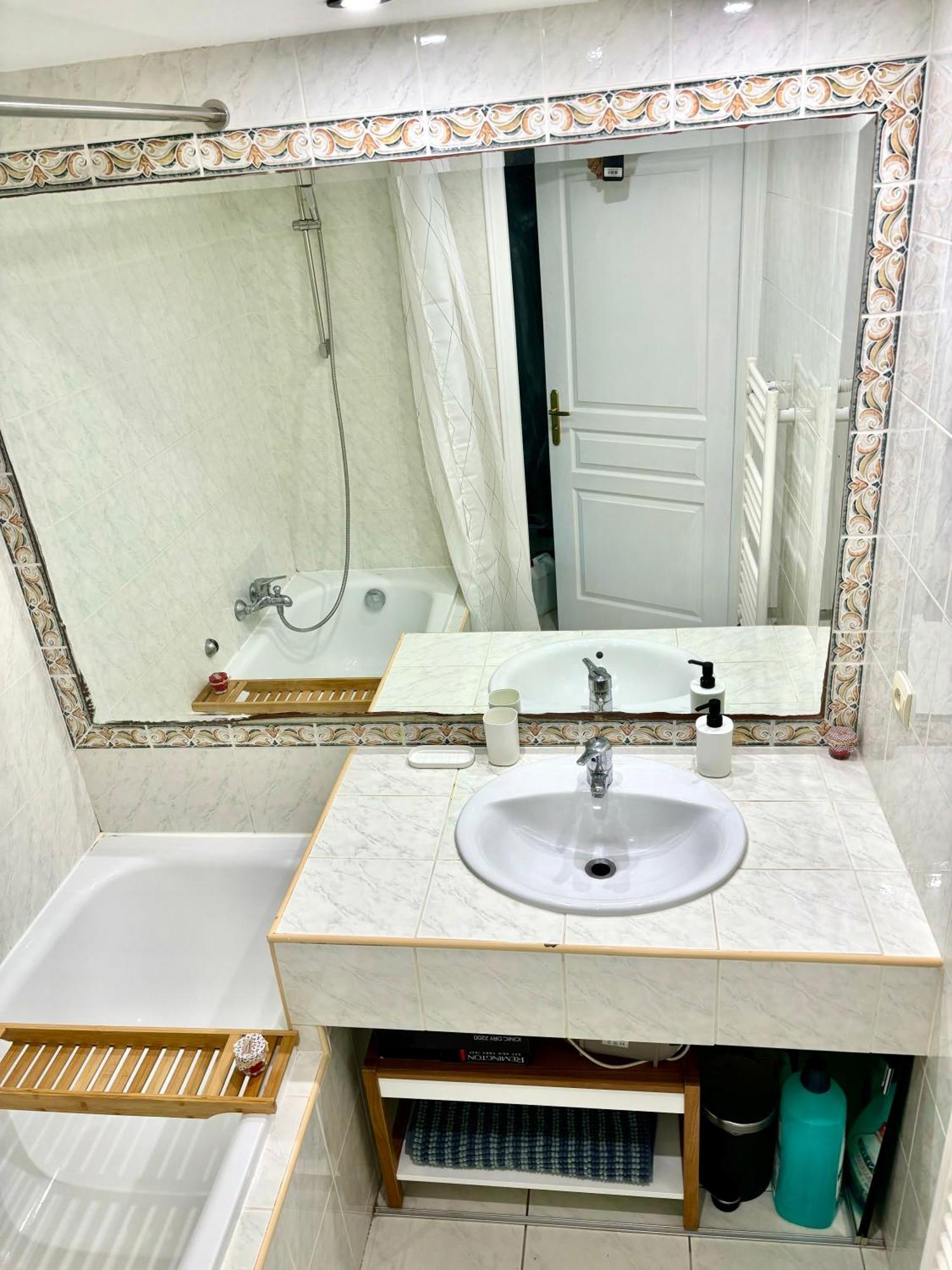 Beachside Apartment With Pool & Garden In Juan Les Pins Antibes Eksteriør billede